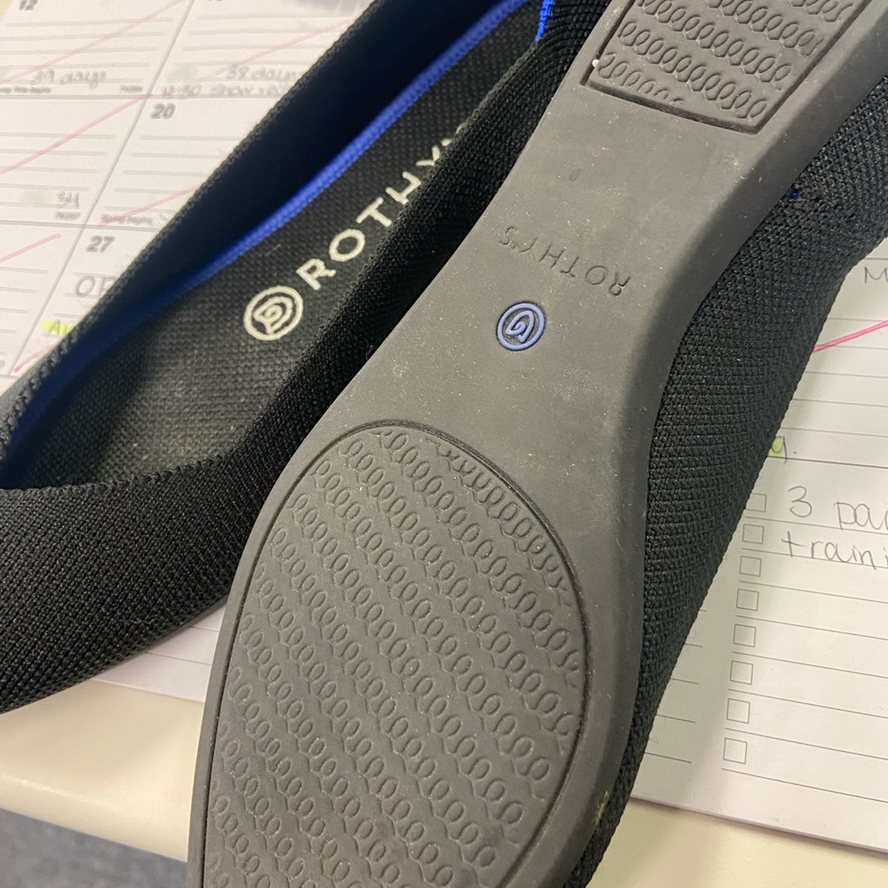 Pointed toe Rothy’s